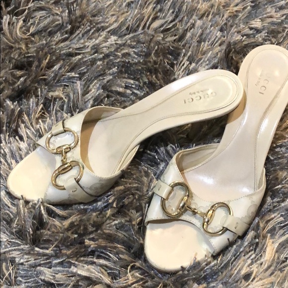 Shoes - Picture 3 of 4